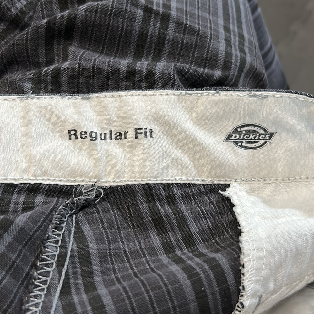 Dickies - Picture 3 of 4